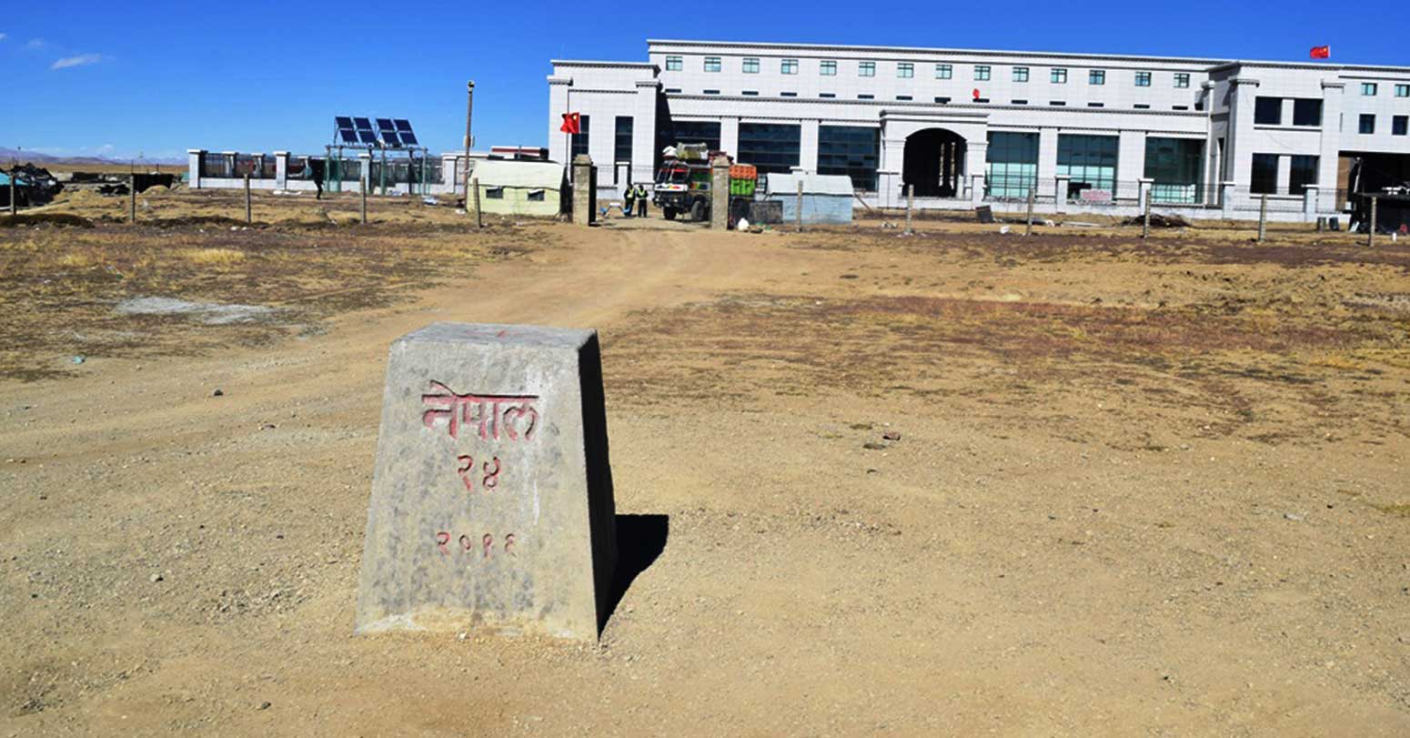 रसुवा र तातोपानी अवरुद्ध हुँदा मुस्ताङ नाका सक्रिय, २०९ विद्युतीय गाडी र १०७ मालवाहक साधन भित्रियो 